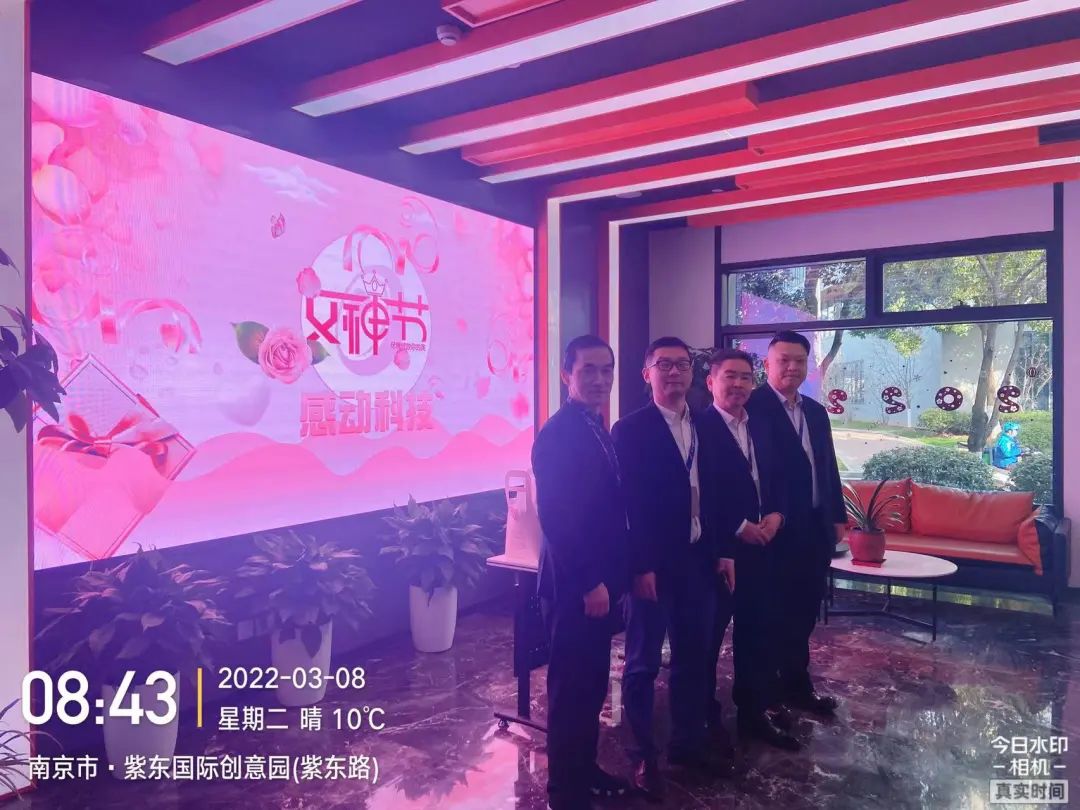 來收福（驚）利（喜）啦！感動女神節日快樂！